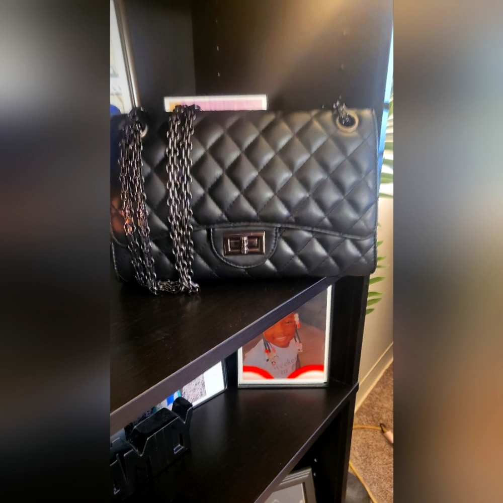 Black  Quilted crossbody purse